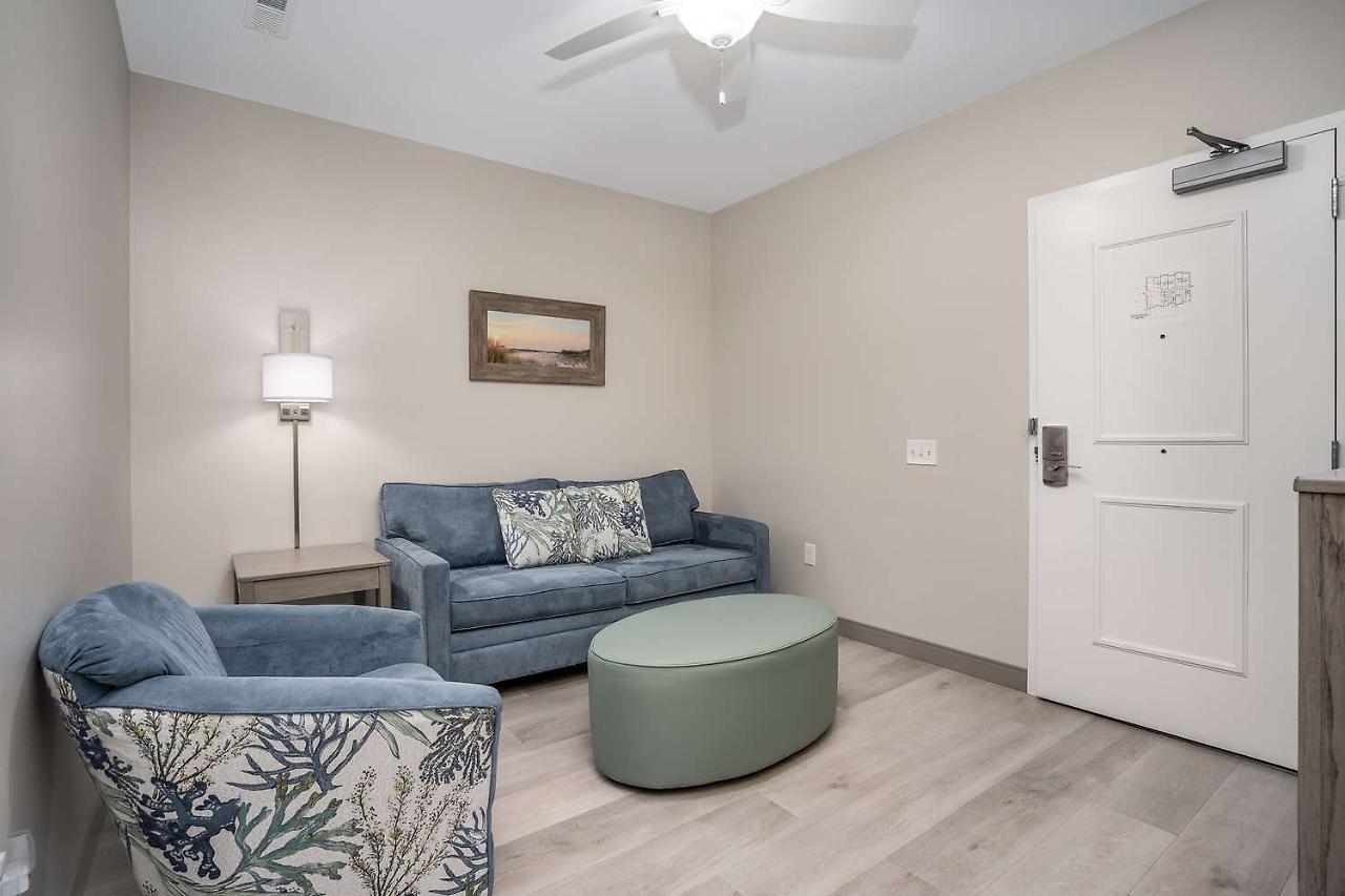 Lighthouse Suites - Best Western Signature Collection Emerald Isle Exterior photo