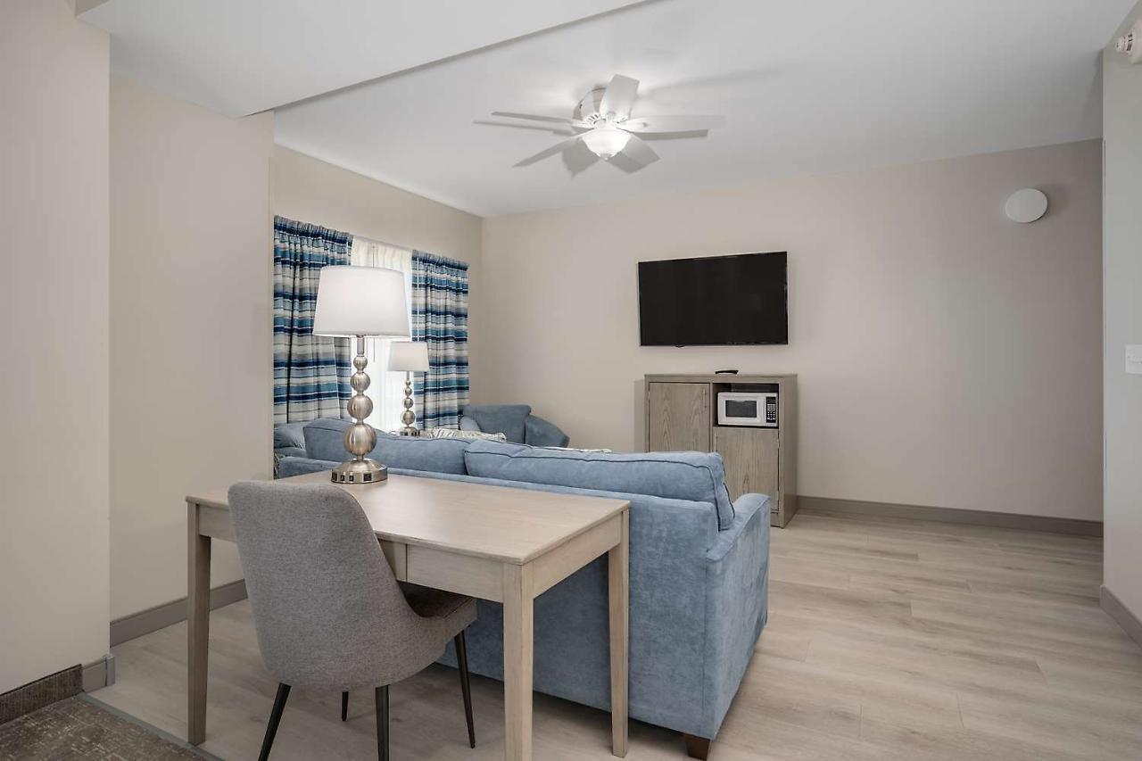 Lighthouse Suites - Best Western Signature Collection Emerald Isle Exterior photo